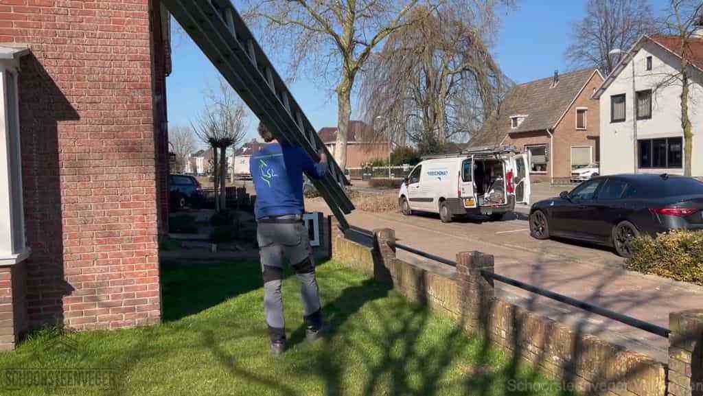 Schoorsteen onderhoud Veldhoven ladder bus